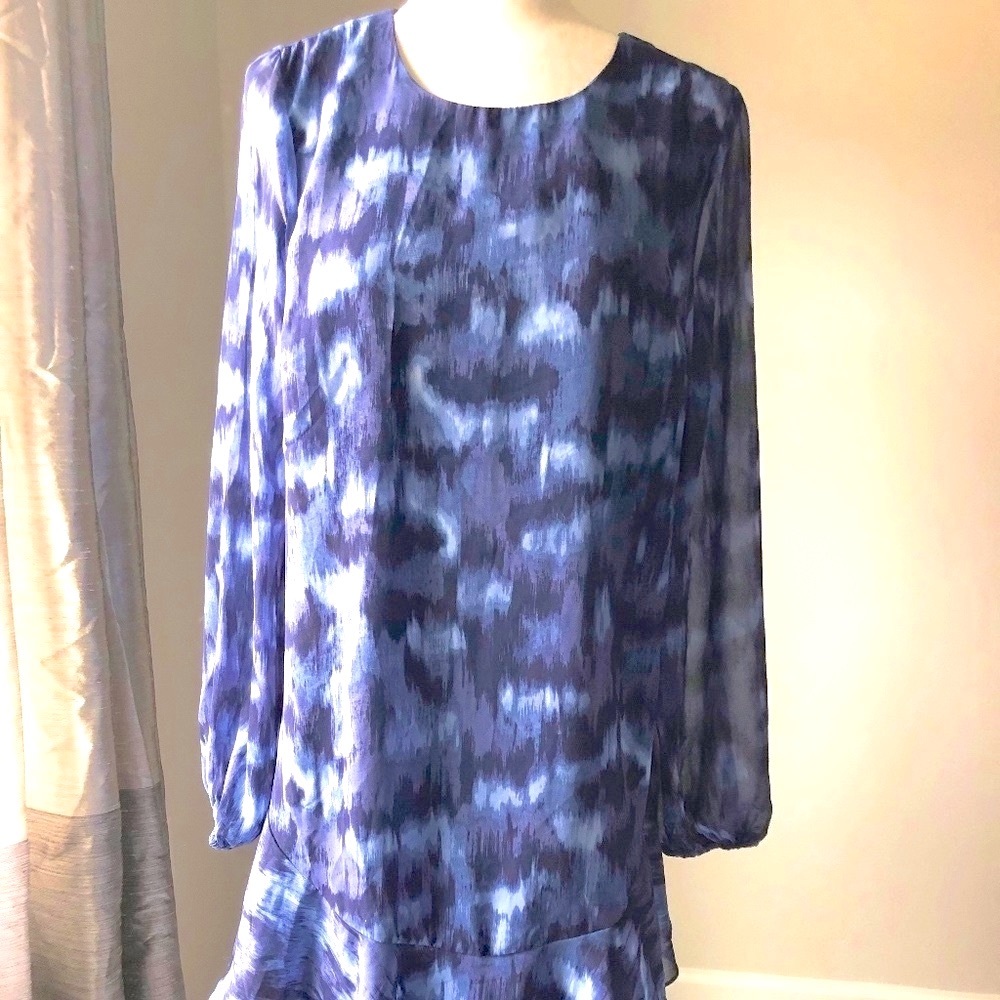 BCBG MaxAzaria - Beautiful Blue Long Sleeve Tulip Dress (Tie Dye/Batik/I…